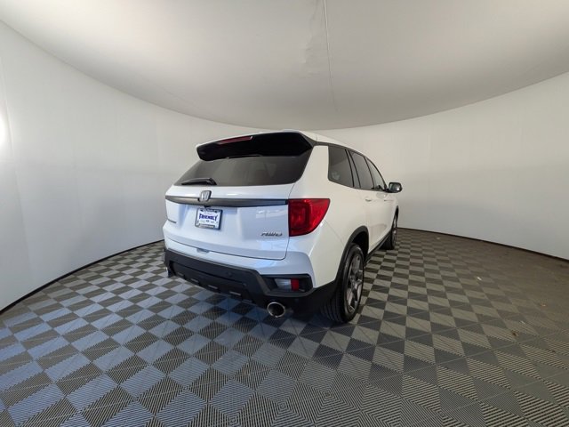 2023 Honda Passport EX-L photo 2