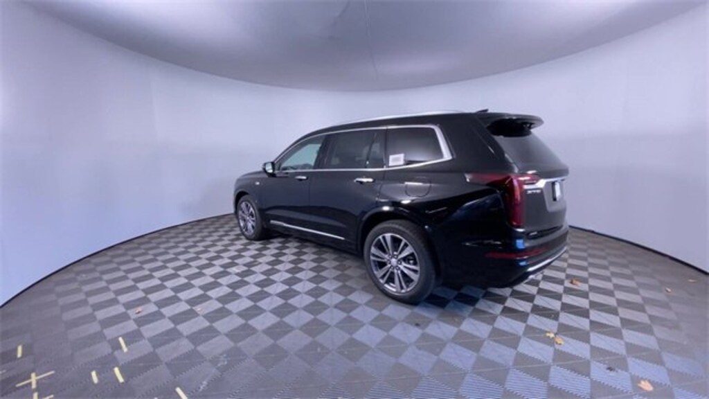 New 2025 CADILLAC XT6 Premium Luxury SUV