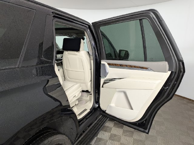 2026 Cadillac Escalade Platinum Sport - Photo 41