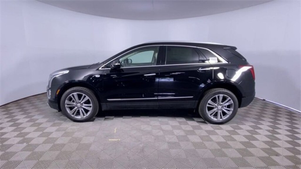 New 2025 CADILLAC XT5 Premium Luxury SUV