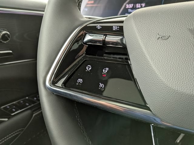 2026 Cadillac LYRIQ Luxury - Photo 9