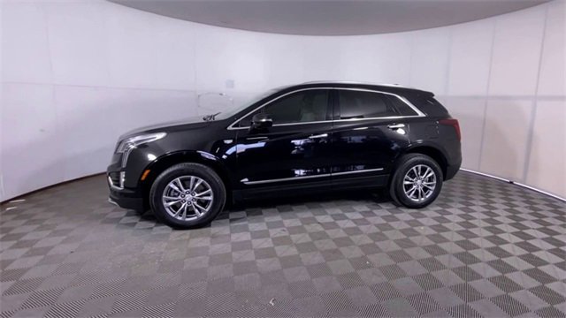 Certified 2023 Cadillac XT5 Premium Luxury with VIN 1GYKNDR47PZ104329 for sale in Clinton Township, MI