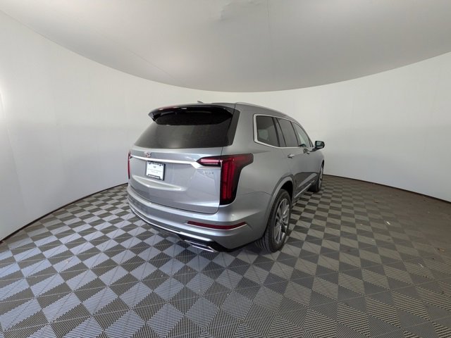 2025 Cadillac XT6 Premium Luxury photo 2