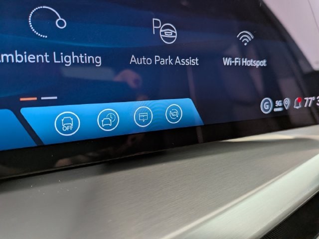 2027 Cadillac VISTIQ Luxury - Photo 6