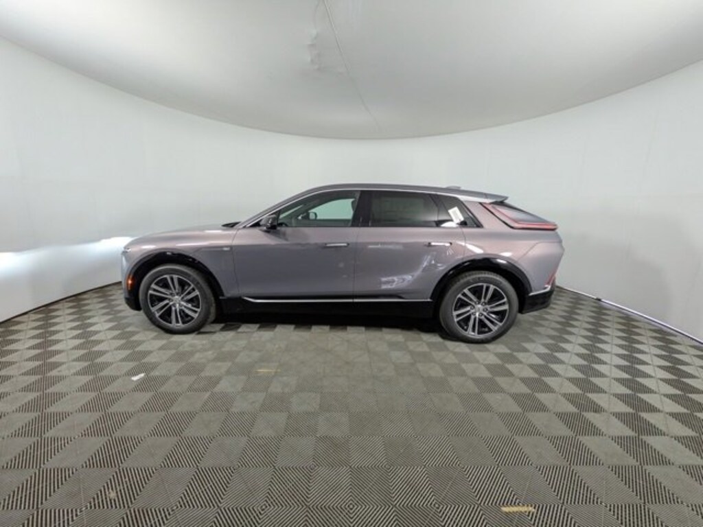 New 2026 CADILLAC LYRIQ Luxury SUV