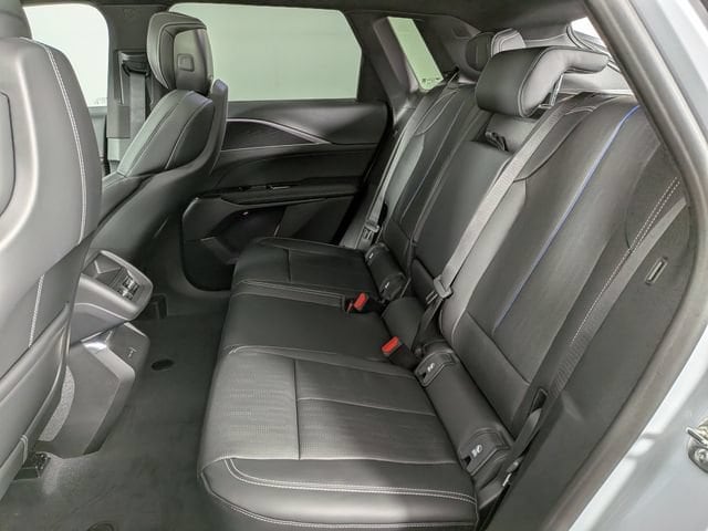2026 Cadillac LYRIQ Luxury - Photo 27