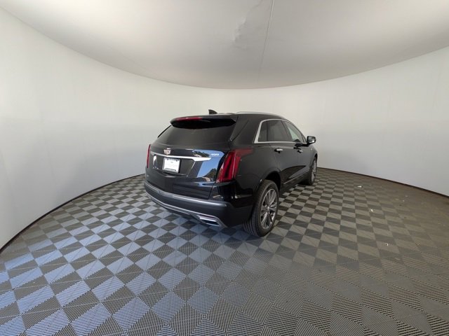2025 Cadillac XT5 Premium Luxury photo 3