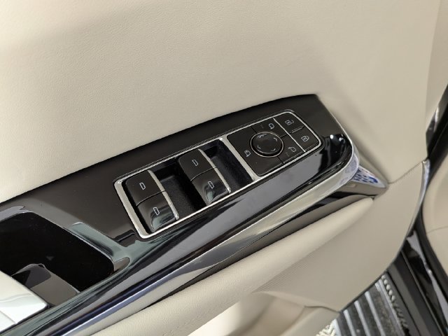 2026 Cadillac Escalade Platinum Sport - Photo 18