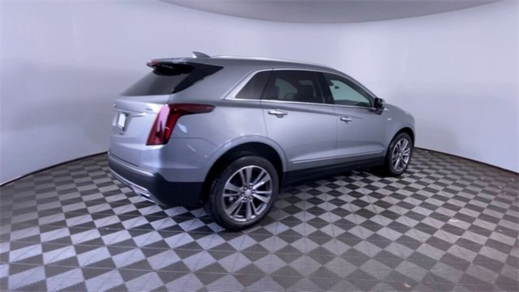 New 2025 CADILLAC XT5 Premium Luxury SUV