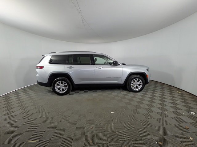 2021 Jeep Grand Cherokee Limited photo 2