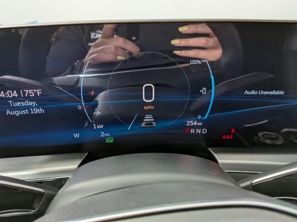 New 2025 CADILLAC LYRIQ Luxury 1 SUV