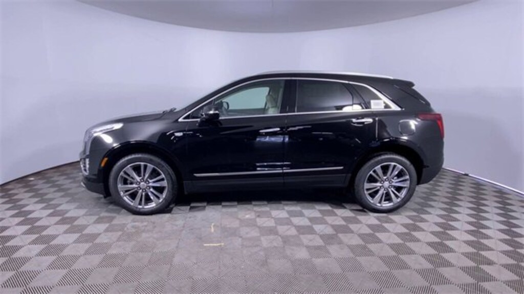 New 2025 CADILLAC XT5 Premium Luxury SUV