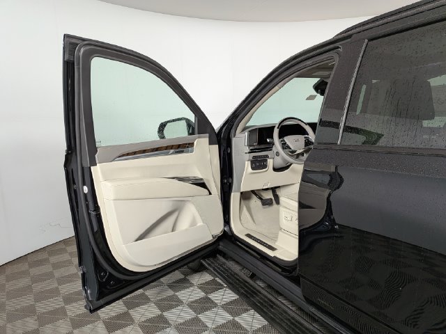 2026 Cadillac Escalade Platinum Sport - Photo 17