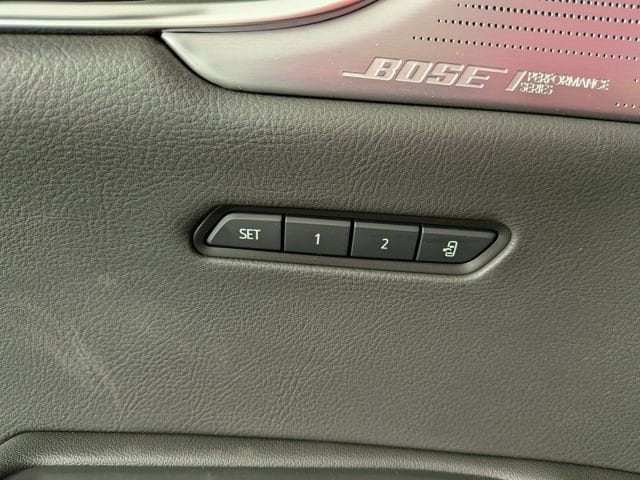 2025 Cadillac XT6 Premium Luxury - Photo 10