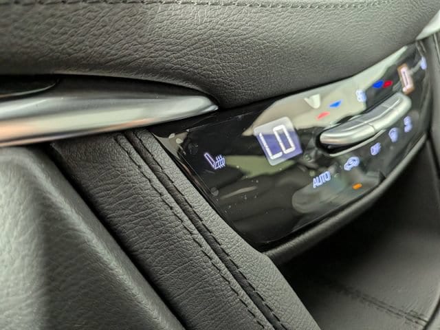2026 Cadillac XT5 Premium Luxury - Photo 9