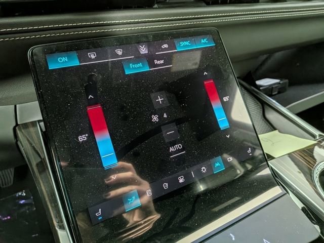 2026 Cadillac Escalade Luxury - Photo 25