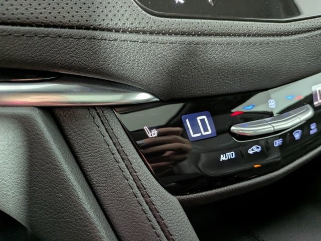 2026 Cadillac XT5 Premium Luxury - Photo 9
