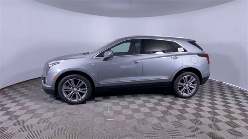 New 2025 CADILLAC XT5 Premium Luxury SUV