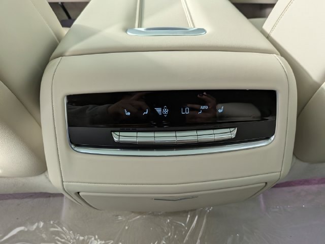 2026 Cadillac Escalade Platinum Sport - Photo 31