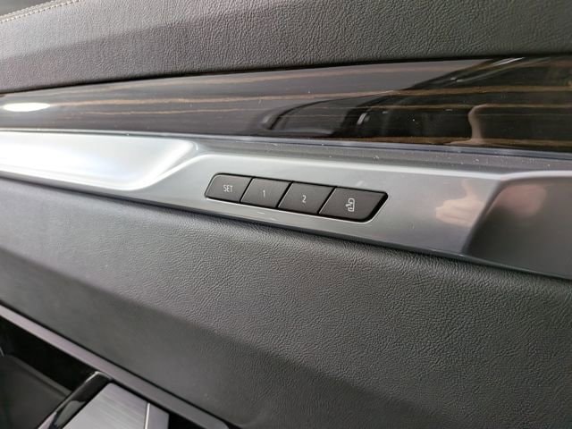 2026 Cadillac Escalade Luxury - Photo 13