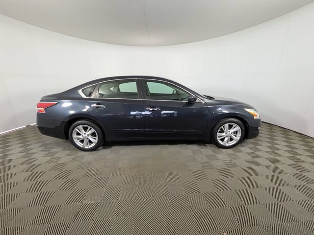 Used 2015 Nissan Altima SV with VIN 1N4AL3AP7FC118939 for sale in Clinton Township, MI