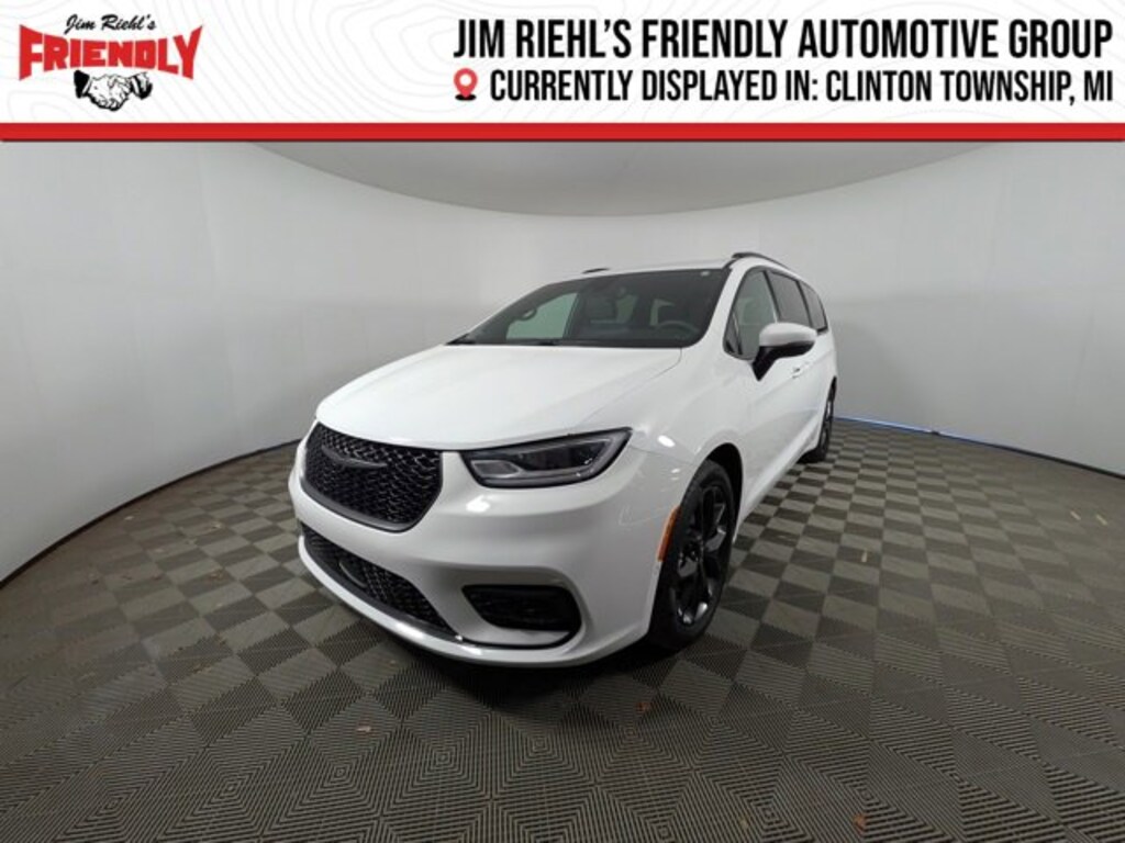 Used 2023 Chrysler Pacifica Touring L