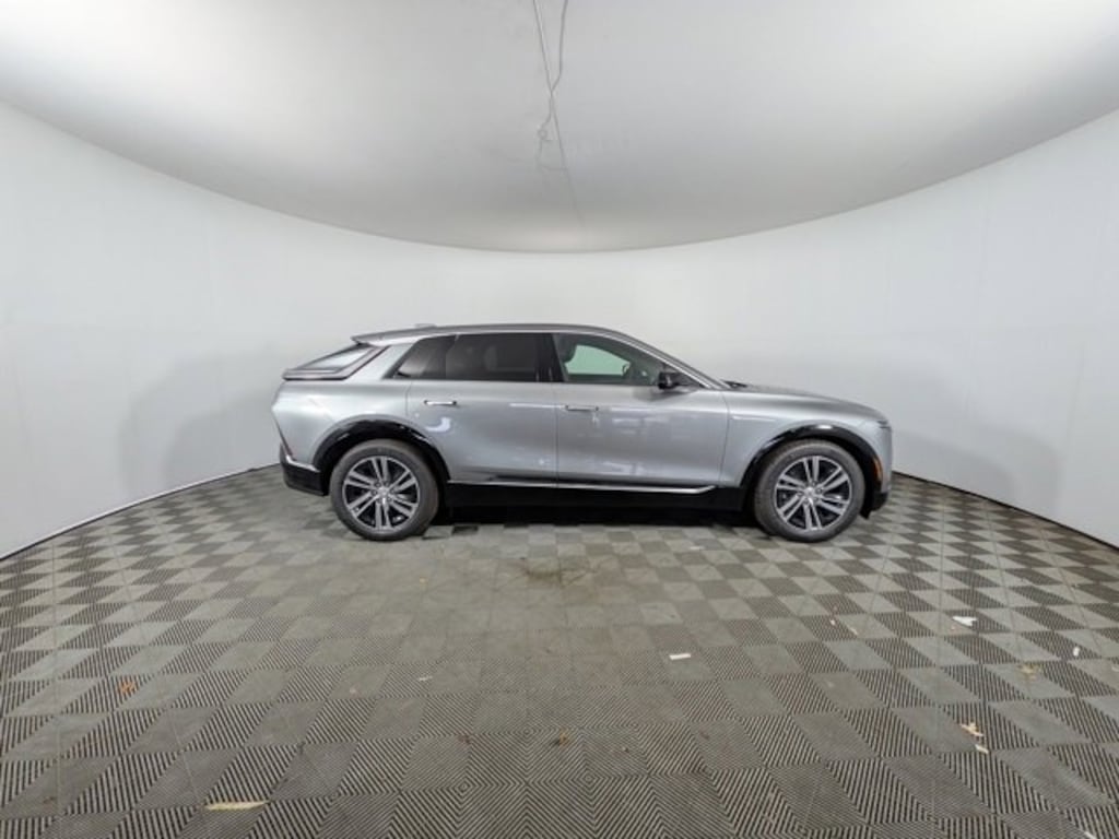 New 2025 CADILLAC LYRIQ Luxury 1 SUV