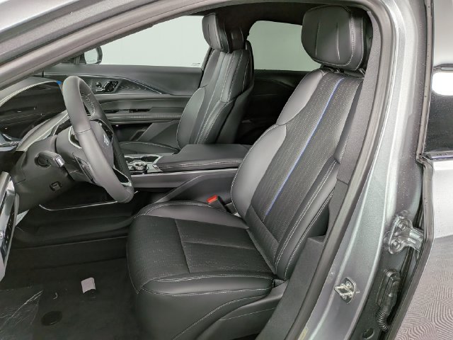 2026 Cadillac LYRIQ Luxury - Photo 16