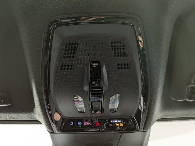 2026 Cadillac LYRIQ Luxury - Photo 24