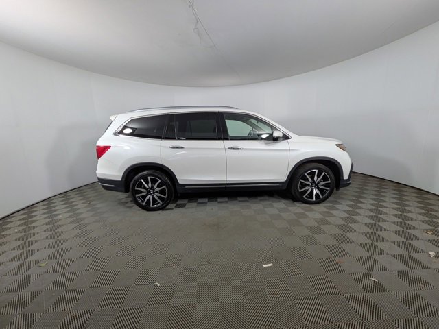 2022 Honda Pilot Touring photo 2