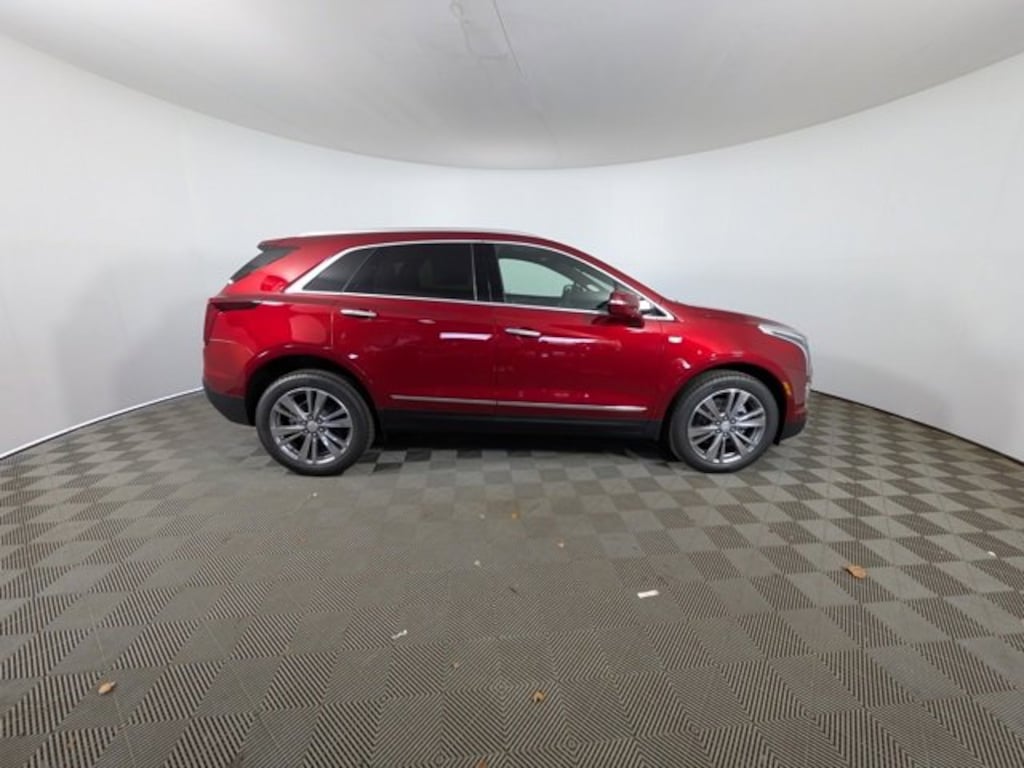 New 2025 CADILLAC XT5 Premium Luxury SUV