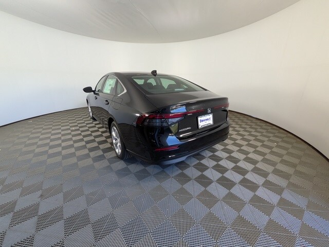 2025 Honda Accord LX photo 2