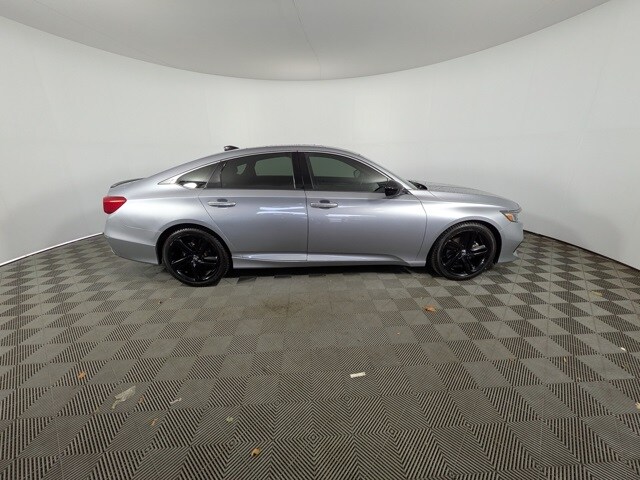 2022 Honda Accord Sport 2.0T photo 4