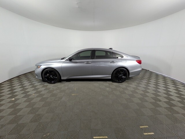 2022 Honda Accord Sport 2.0T photo 4
