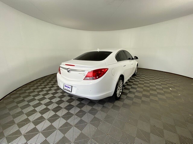 2012 Buick Regal Premium photo 3