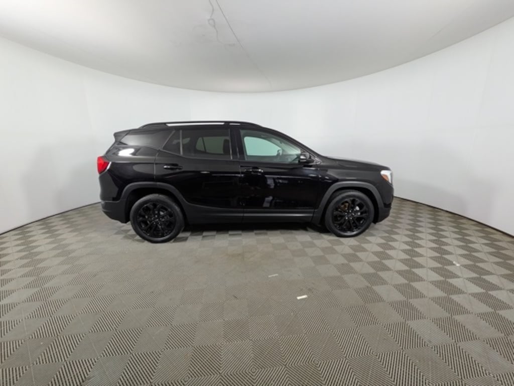 Used 2020 GMC Terrain SLE SUV