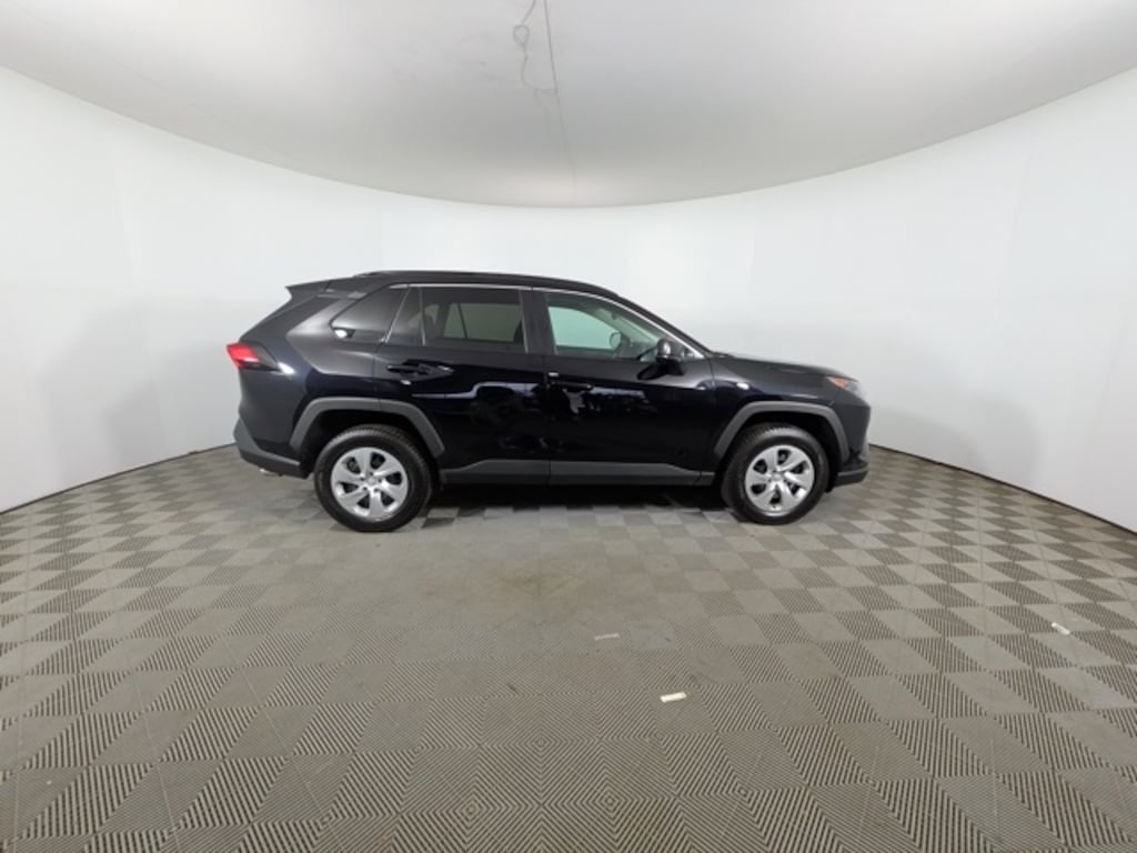 Used 2021 Toyota RAV4 LE SUV