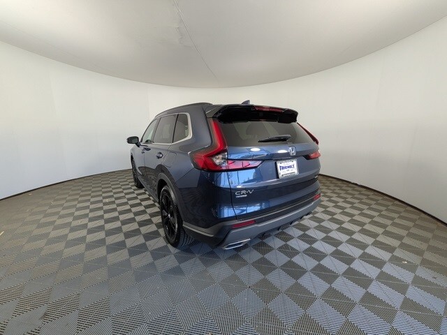 2023 Honda CR-V Hybrid Sport Touring photo 3