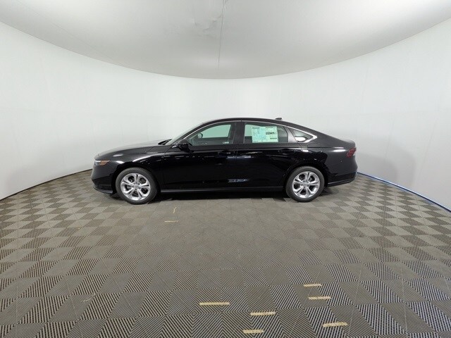 2025 Honda Accord LX photo 3