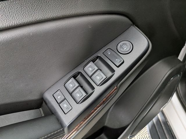 2019 GMC Yukon XL SLE - Photo 13