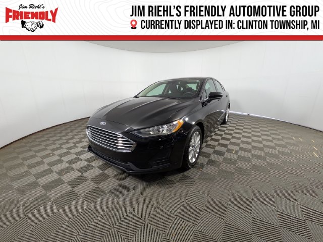 Used 2019 Ford Fusion SE with VIN 3FA6P0HD3KR131297 for sale in Clinton Township, MI