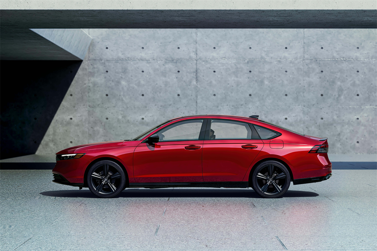 2026 Honda Accord Hybrid side view