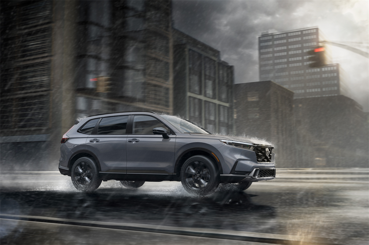 2026 Honda CR-V driving in the rain