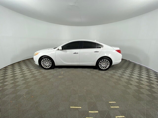 2012 Buick Regal Premium photo 4
