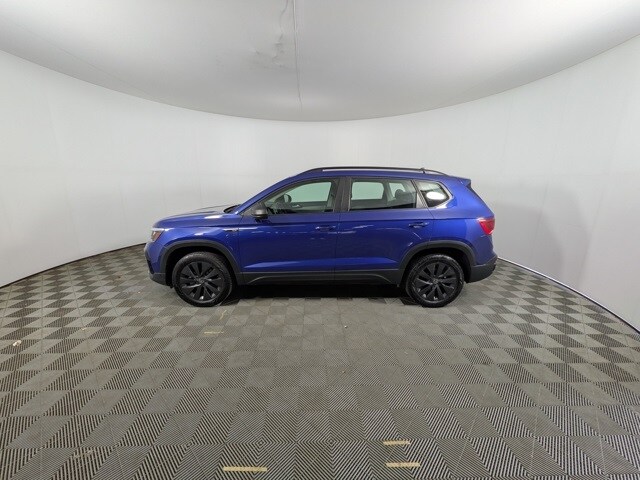 2024 Volkswagen Taos S photo 4