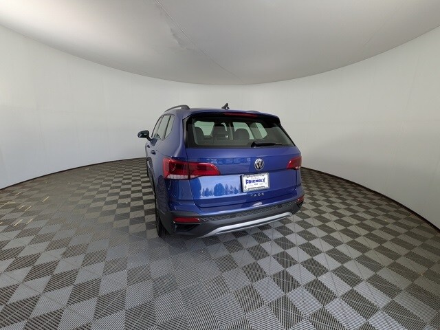 2024 Volkswagen Taos S photo 3