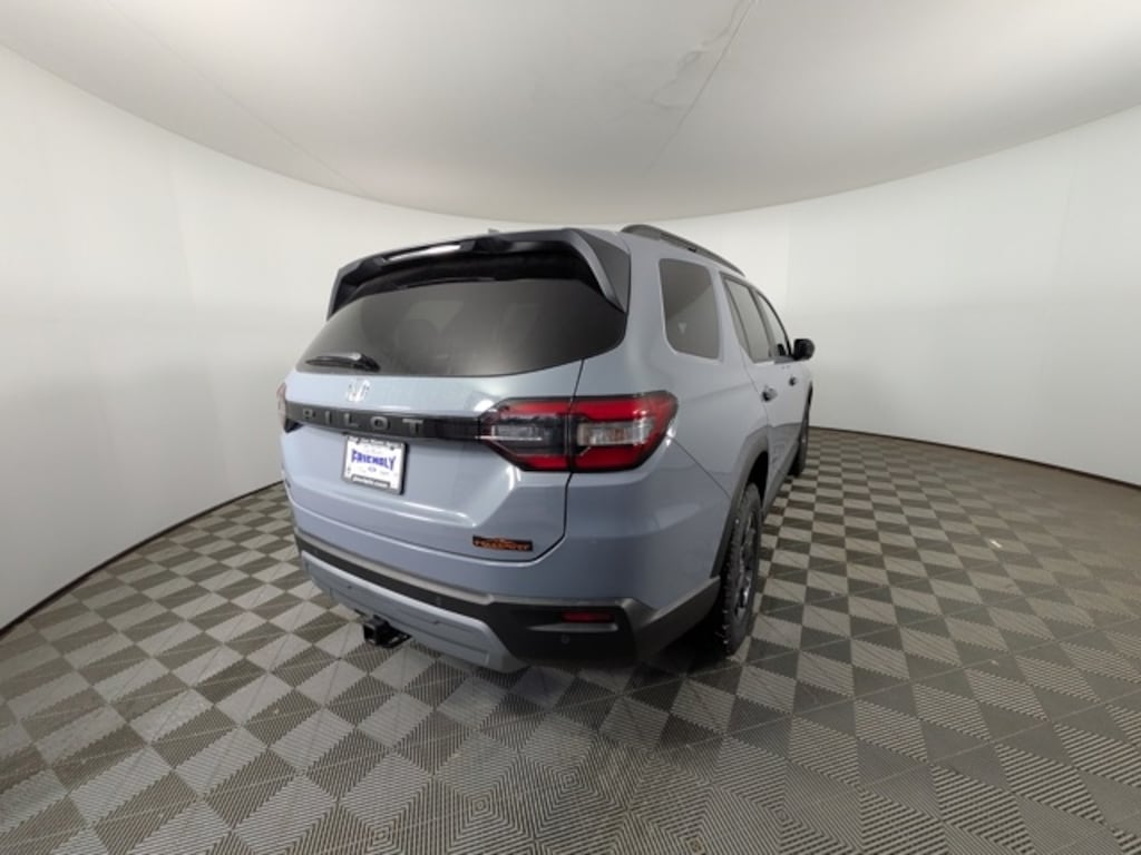 New 2025 Honda Pilot TrailSport SUV