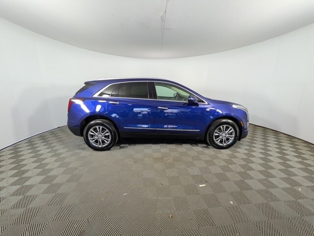 2023 Cadillac XT5 Premium Luxury photo 2