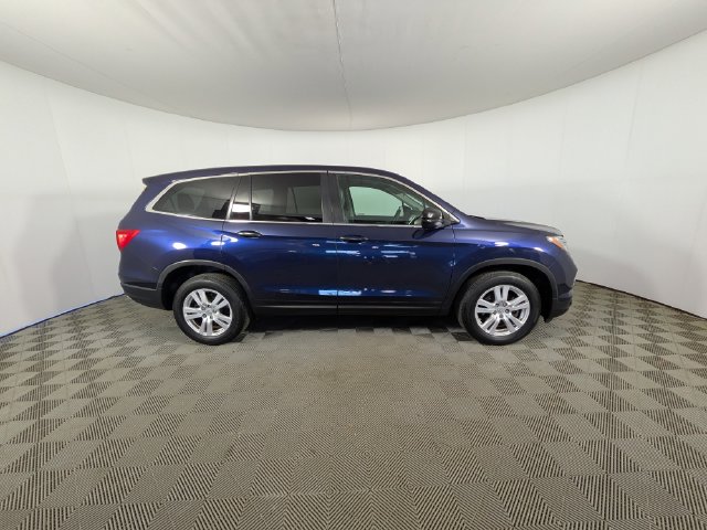 Used 2018 Honda Pilot LX with VIN 5FNYF6H11JB034887 for sale in Clinton Township, MI