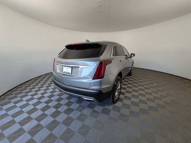 2023 Cadillac XT5 Premium Luxury photo 2